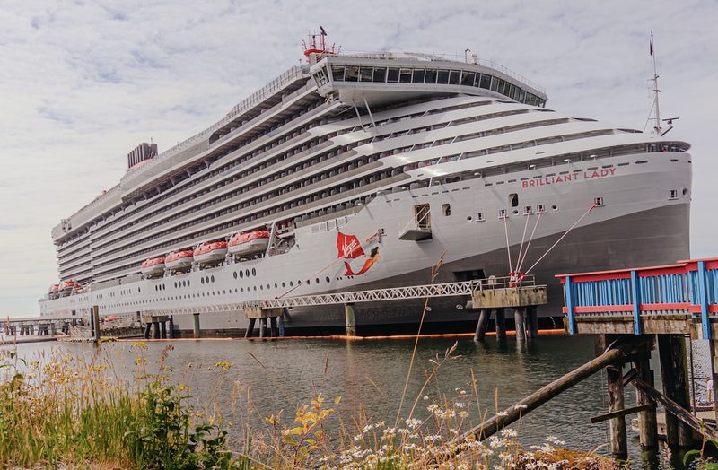 Brilliant Lady cruise ship