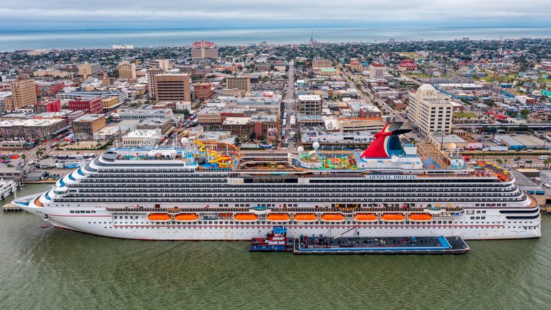 Carnival Breeze cruise ship