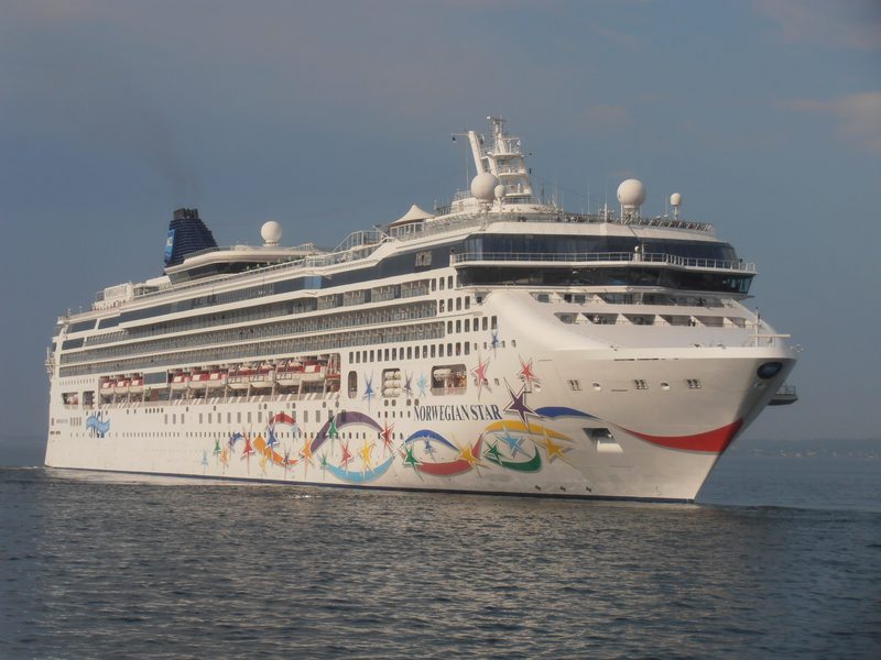 Norwegian Star cruise ship
